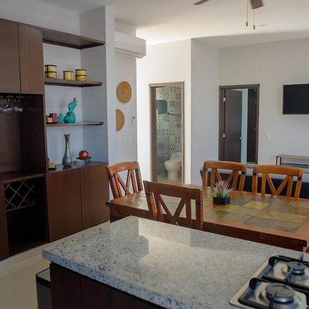 2Br/2Ba Condo 1 Block To Ocean! - Unit 6 Масатлан Екстериор снимка