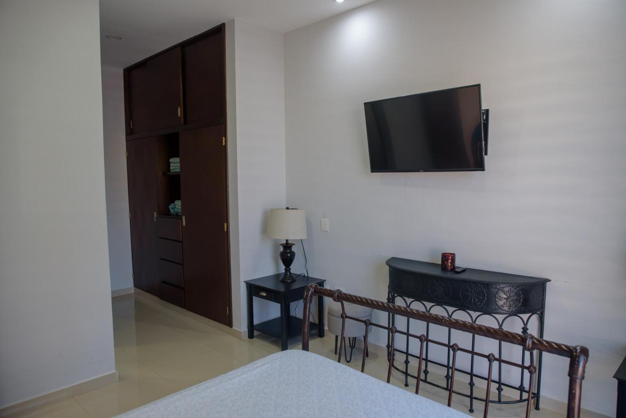 2Br/2Ba Condo 1 Block To Ocean! - Unit 6 Масатлан Екстериор снимка